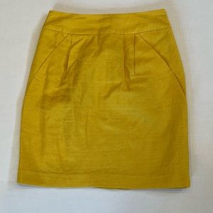 Forever 21 Medium size Yellow Skirt knee length